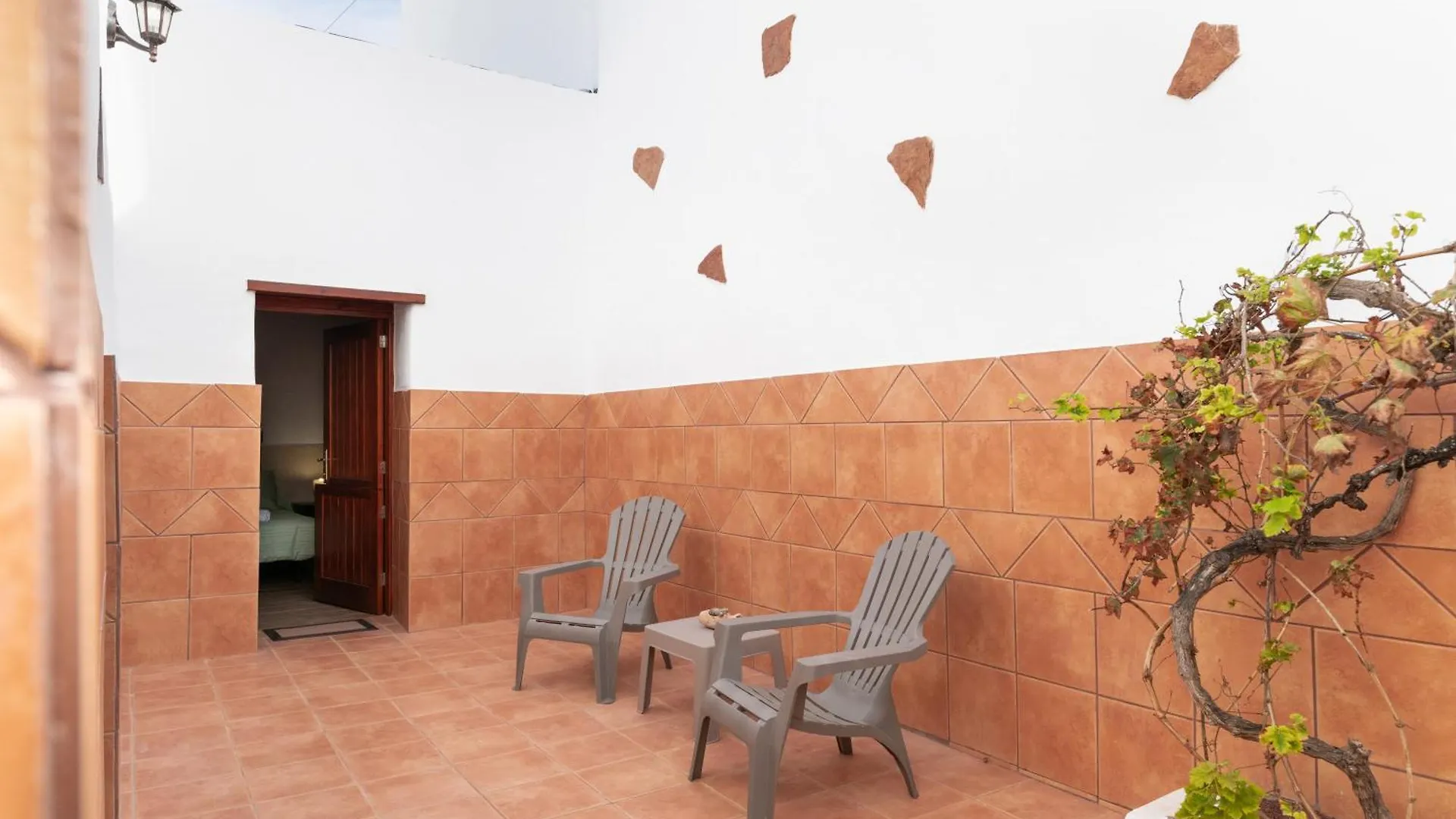Casa Abuela Nicolasa Máguez 0*,